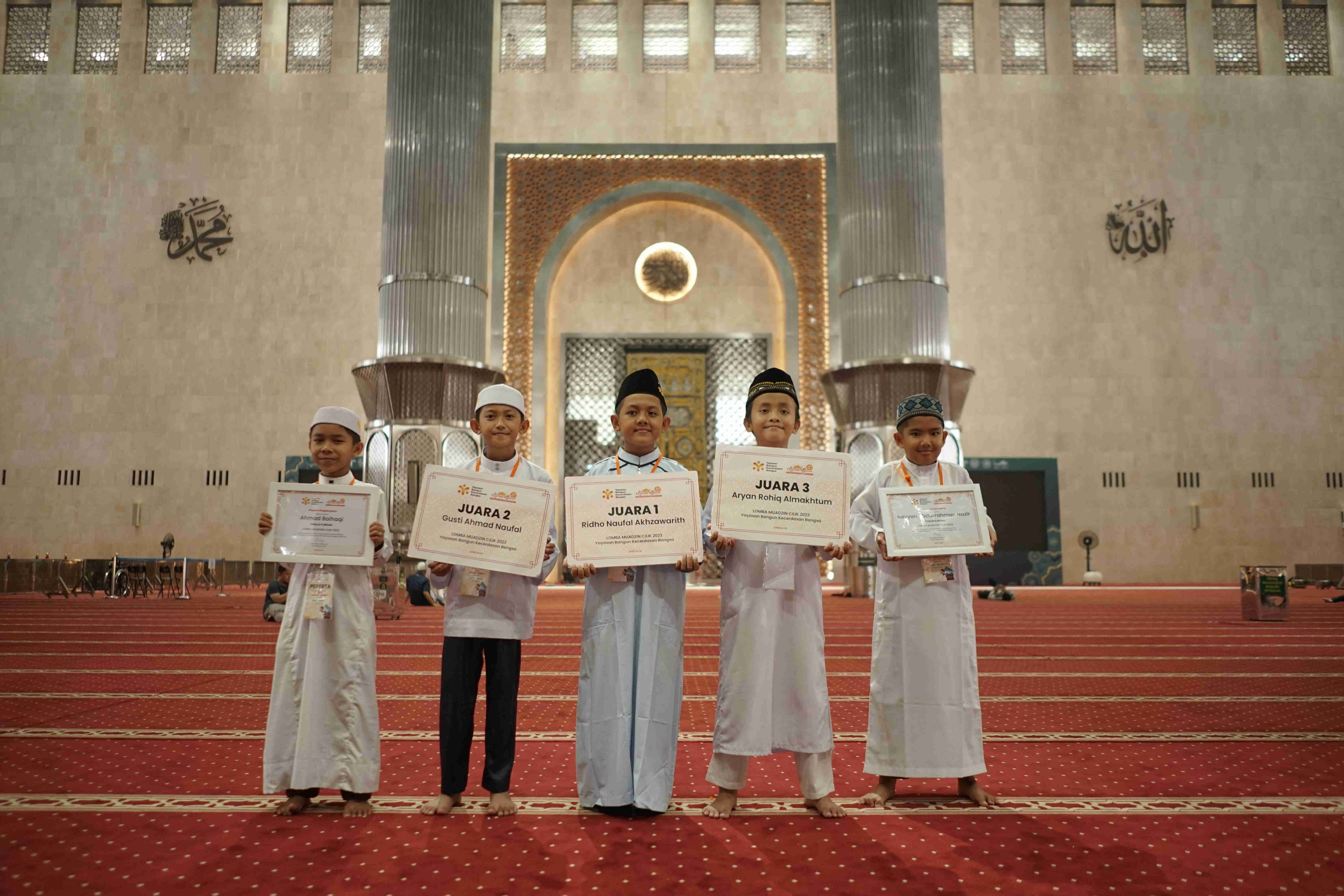 5 orang finalis Lomba Muadzin Cilik YBKB